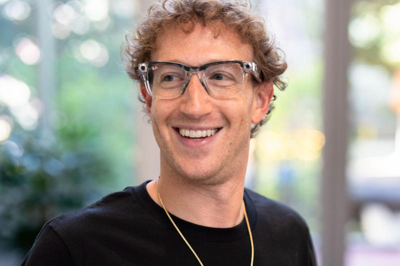 Mark Zuckerberg defiende la vigilancia completa de los empleados de Meta✴ como una forma de entrenar inteligencia artificial, aunque la exactitud de esta información es dudosa