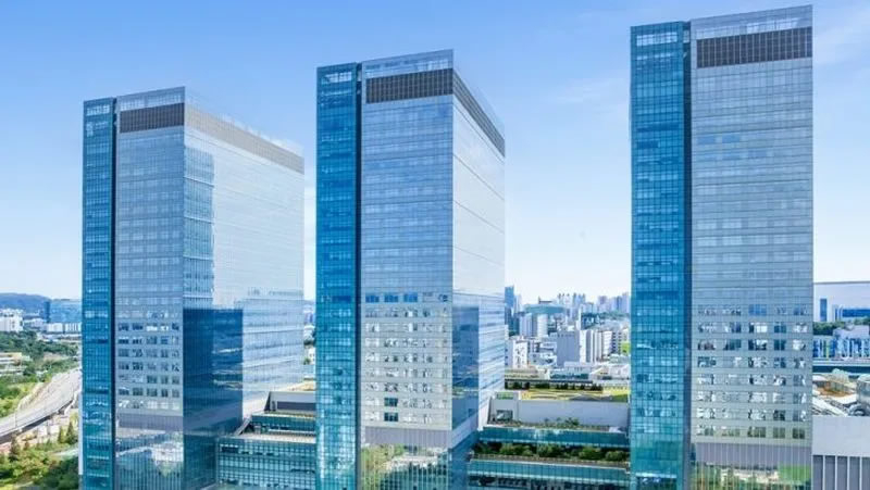 Samsung iniciará entregas masivas de memoria HBM4 en febrero, adelantándose a sus competidores