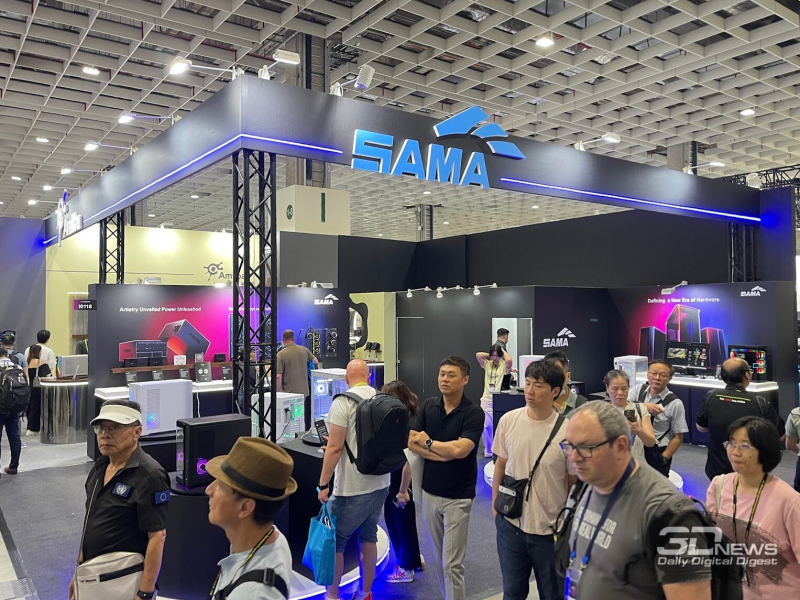 SAMA en Computex 2026: gabinetes no estándar, sistemas de refrigeración con pantalla doble y novedades de fuentes de alimentación