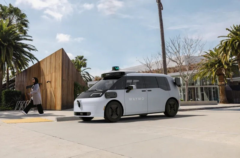 Waymo ha puesto en marcha la sexta generación de robotaxis: primero para empleados y ahora para el público general con decenas de miles de vehículos