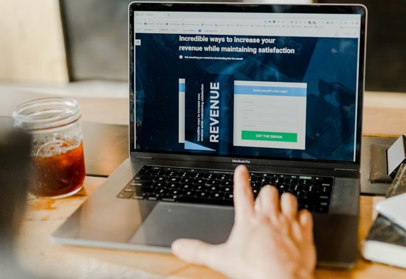 Las aplicaciones de IA generan más ingresos al lanzarse que las tradicionales, pero su retención de usuarios cae rápidamente