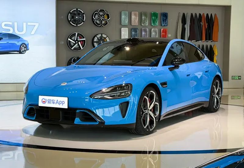 El Xiaomi SU7, tras la actualización del diseño, se ve renovado y promete una autonomía de hasta 902 km.