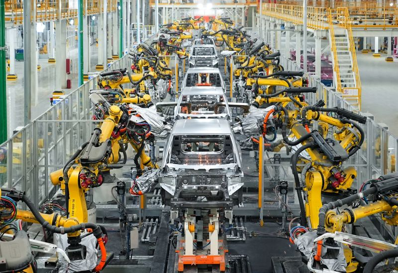 El fabricante chino de automóviles BYD busca adquirir una participación en el conocido "ojo" de Volkswagen en Dresden.