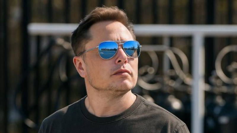 Las autoridades francesas acusaron a Elon Musk de inflar el precio de X y xAI, alegando que se emplearon deepfakes con imágenes explícitas.