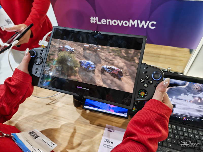 Lenovo presentó un tableta con una barra de controladores de juego y una pantalla plegable que se convierte en portátil.