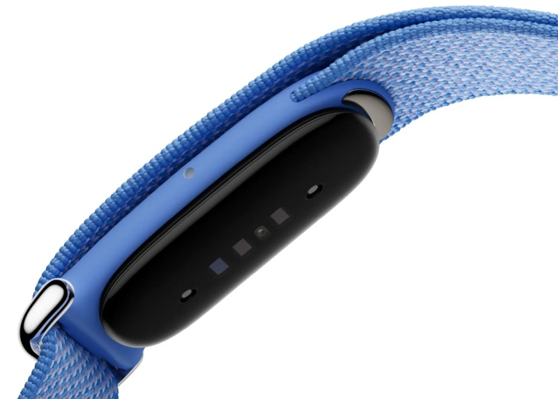 Google presentó el Fitbit Air: un rastreador de fitness ligero sin pantalla, con un precio de 99 USD y monitorización continua de la actividad del usuario.