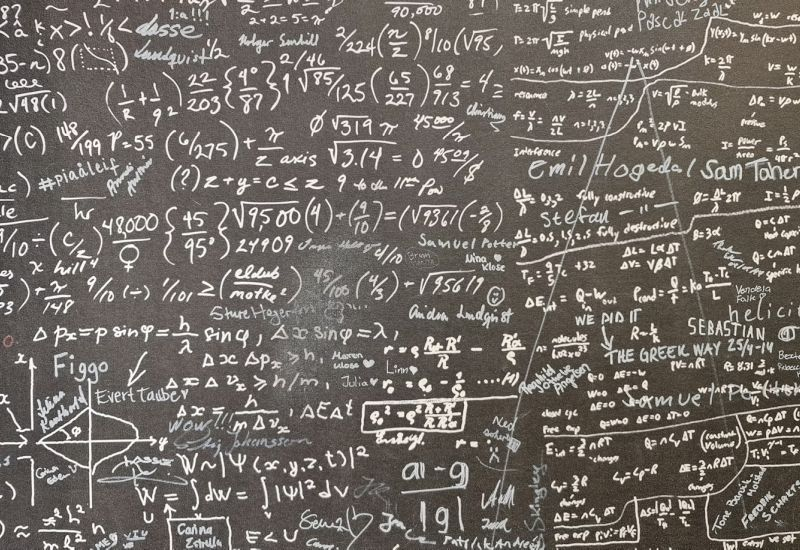 Desde el análisis de gatos hasta los teoremas de Erdős: la inteligencia artificial ataca cada vez más las cumbres de las matemáticas