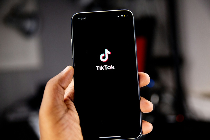 El ES se ocupará de TikTok e Instagram debido a su diseño "dependiente".