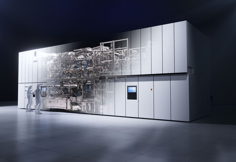 ASML planea aplicar ampliamente la tecnología High‑NA EUV ya el próximo año para fabricar chips con tamaños de transistores de 1,4 nm y menos.