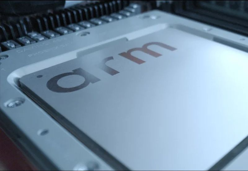 Arm ya genera el 15 % de ingresos de servidores y planea triplicarlos para 2031.