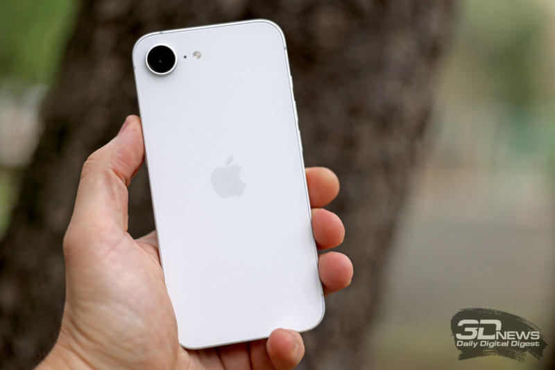 Apple controla el 69 % del mercado estadounidense de teléfonos inteligentes, mientras que Samsung solo tiene quince por ciento.