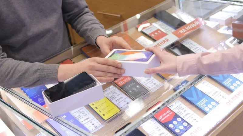 La demanda de smartphones en todo el mundo aumentó un 1 % en el primer trimestre de 2026