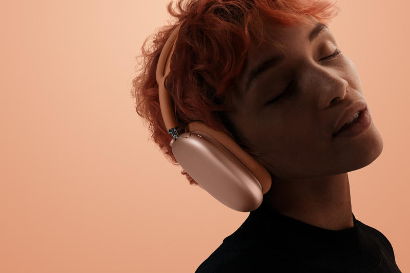 El diseñador de Apple compartió detalles sobre el desarrollo de los AirPods Max