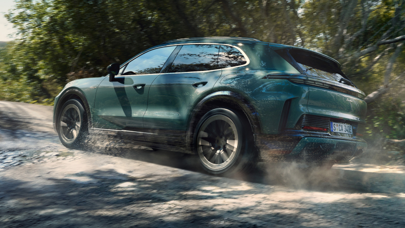 Porsche presentó el eléctrico Cayenne, con una potencia de hasta 1139 hp y alcanzando los 100 km/h en 2,4 segundos.