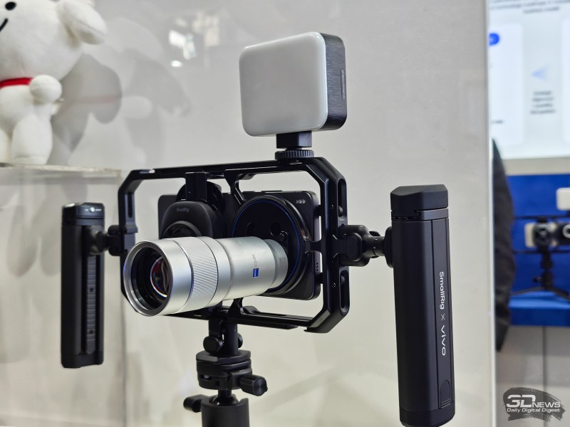 Vivo presentó el smartphone X300 Ultra con cámara ampliada y promete hacerlo disponible fuera de China