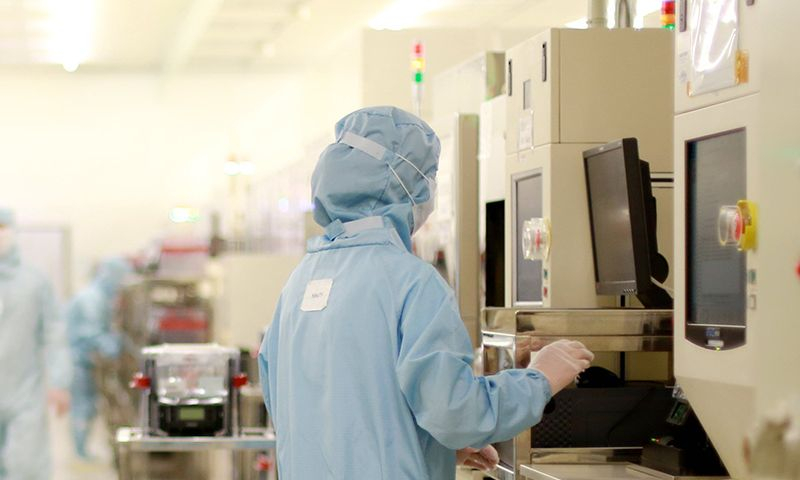 SMIC logró un crecimiento de ingresos del 61 % gracias a proyectos de IA, sanciones e importación sustitución.