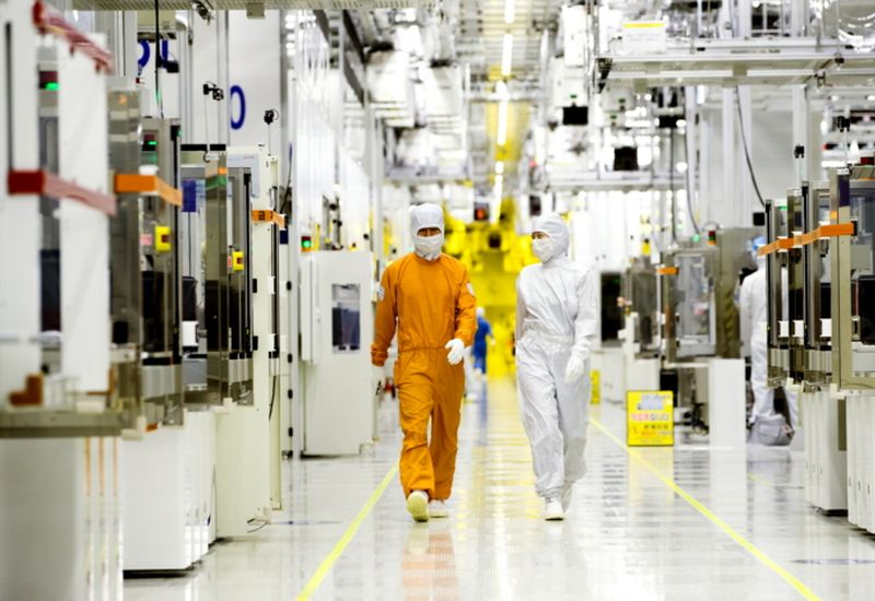 El mercado mundial de semiconductores podría crecer hasta 1,5 billones de dólares debido a la escasez de memoria.