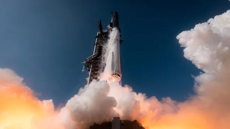 El primer vuelo de Starship V3 confirmó la fiabilidad de la megaraqueta actualizada, a pesar del posterior explosión
