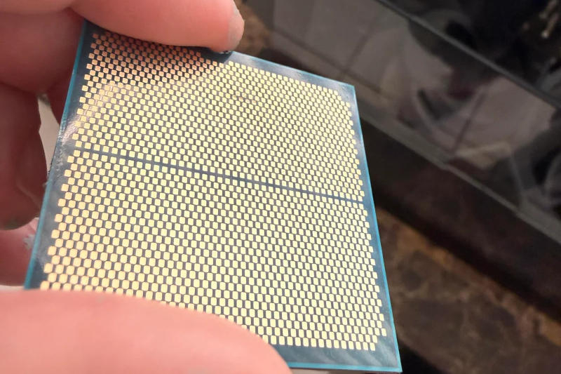 La actualización de BIOS resultó inútil: el Ryzen 7 9800X3D sigue fallando en las placas base ASRock