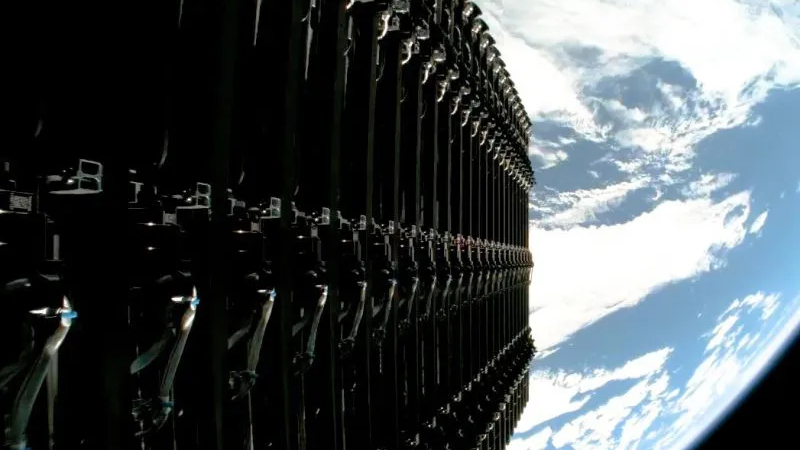 SpaceX acusa a Blue Origin de crear interferencias con las antenas TeraWave que podrían afectar a 10 millones de usuarios de Starlink.