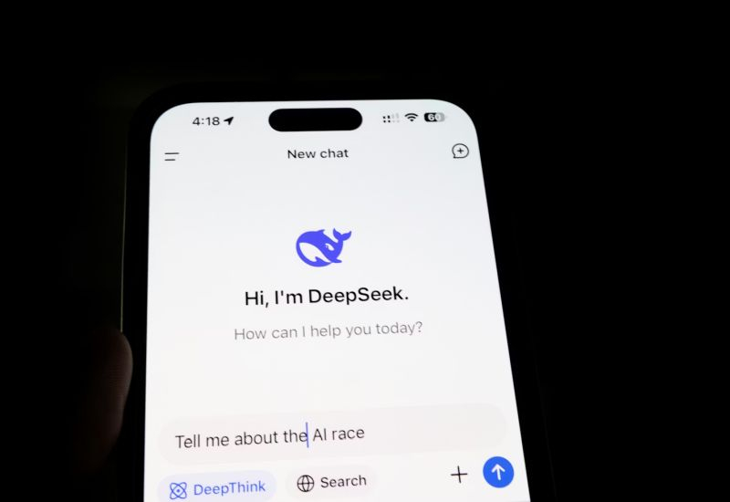 Anthropic acusa a tres empresas chinas de “destilación” de sus modelos de IA