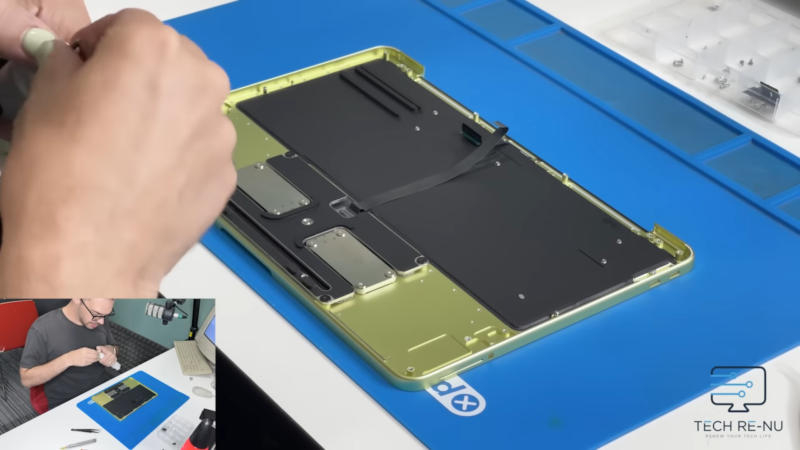 El Apple MacBook Neo resultó ser más sencillo de lo esperado – ni siquiera pegaron la batería.