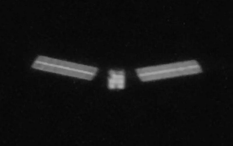 El satélite Starlink cayó en el espacio, pero su "retrato" antes del choque permaneció intacto