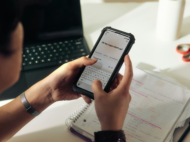 En la encuesta se descubrió que la mitad de los trabajadores estadounidenses ya están utilizando inteligencia artificial en el lugar de trabajo