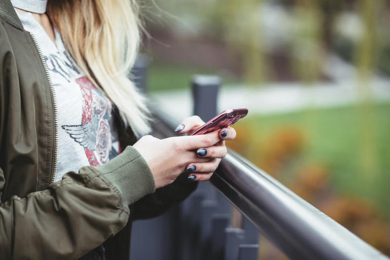 Instagram desactivó el cifrado de extremo a extremo para los mensajes privados de los usuarios.