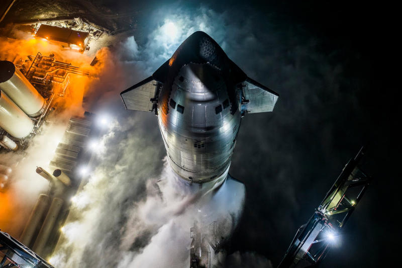 NASA y SpaceX debatieron sobre la necesidad de control manual durante el alunizaje