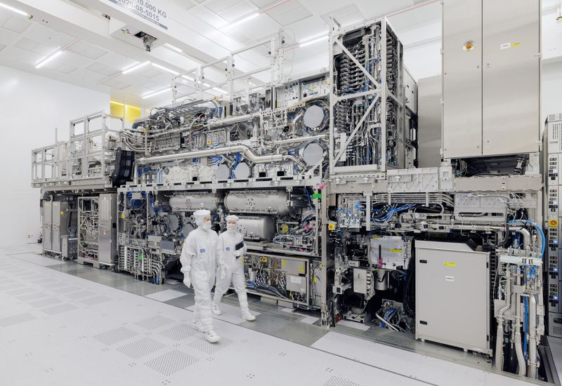ASML garantiza la entrega de los primeros chips masivos en la plataforma High‑NA EUV aún este año